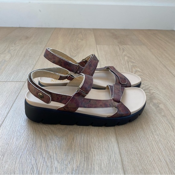 Alegria Henna Strappy Platform Sandals Cognac Roses Size 40 / US 10 - Picture 1 of 5